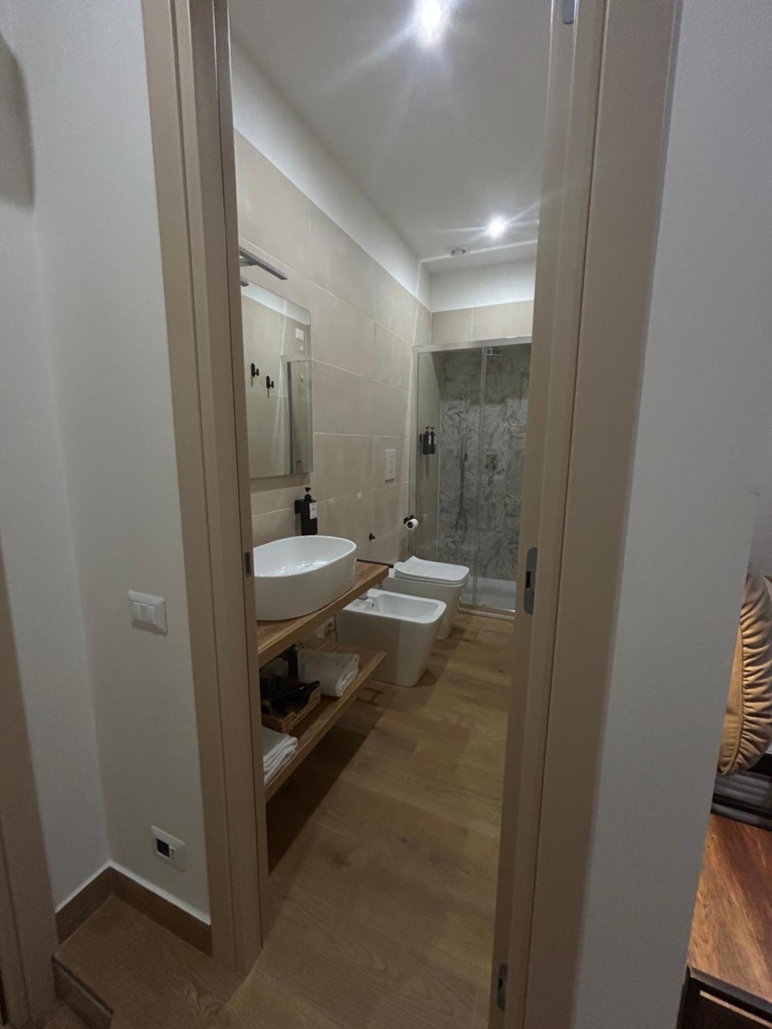 Somnia Luxury Rooms Napoli Exterior foto