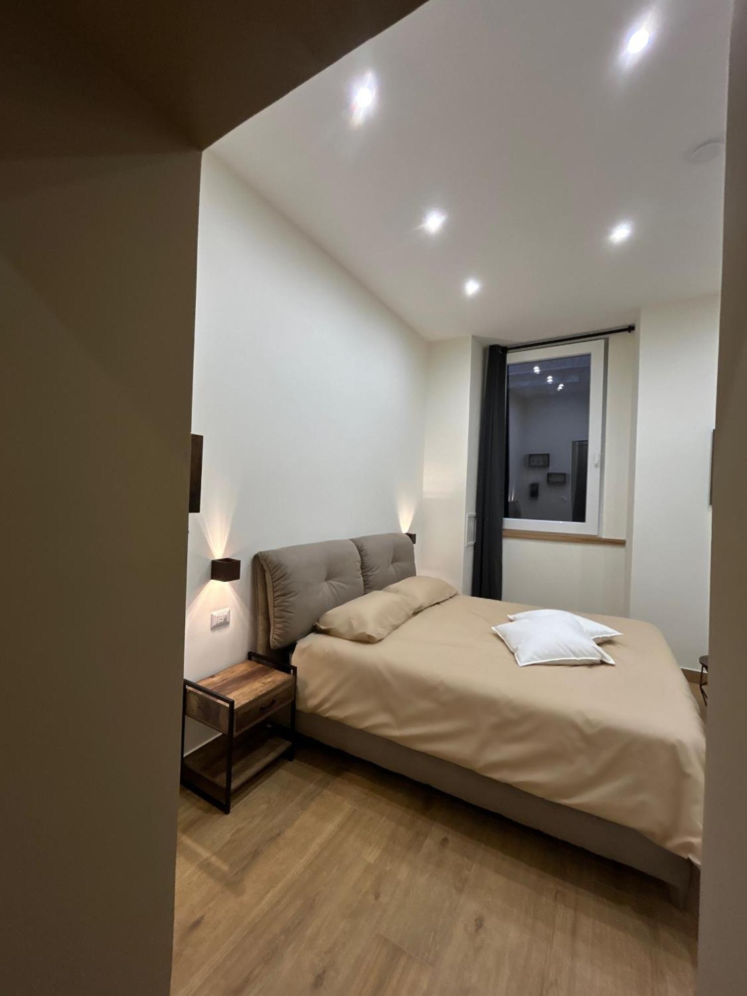 Somnia Luxury Rooms Napoli Exterior foto